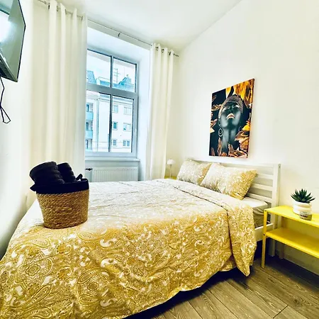 Cozy Studio Apt, 15-Min Drive To Schoenbrunn Vienna Exterior photo